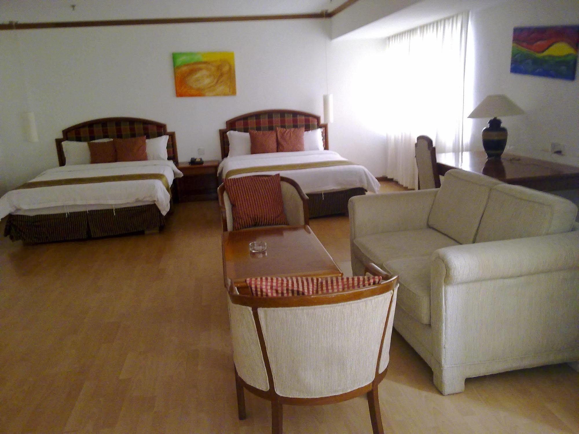 Kemena Plaza Hotel Bintulu Exterior photo