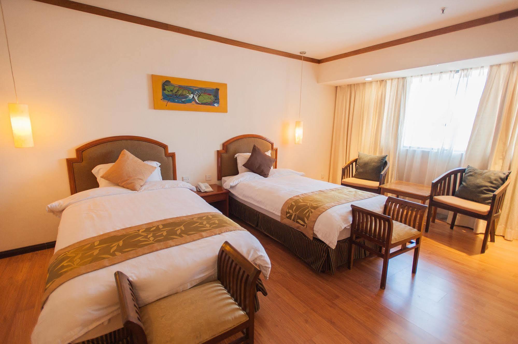 Kemena Plaza Hotel Bintulu Exterior photo